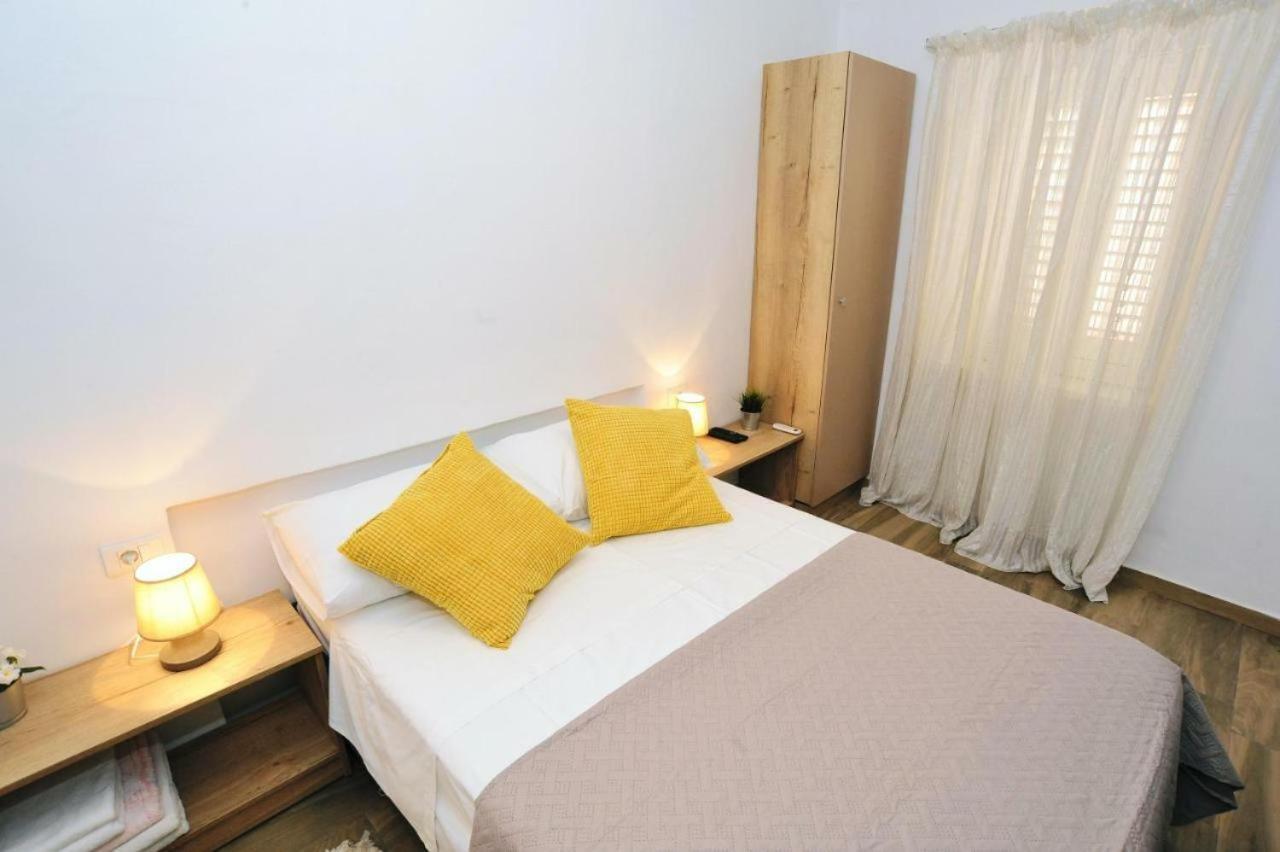Rooms Patricija 2 Zara Esterno foto